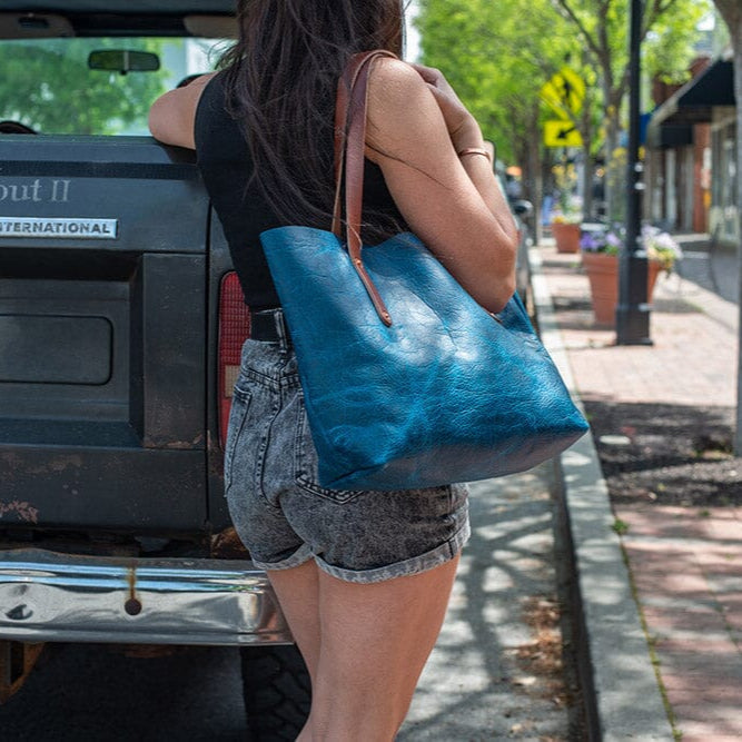 AVERY LEATHER TOTE BAG - MEDIUM - COBALT BISON