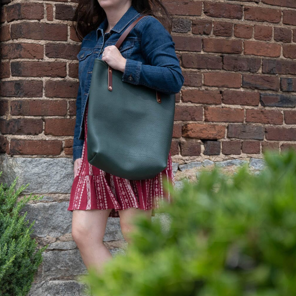 AVERY LEATHER TOTE BAG - SLIM LARGE - FOREST GREEN
