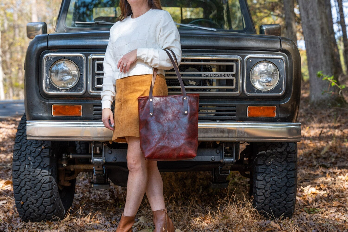 AVERY LEATHER TOTE BAG - SLIM MEDIUM - REDWOOD BISON