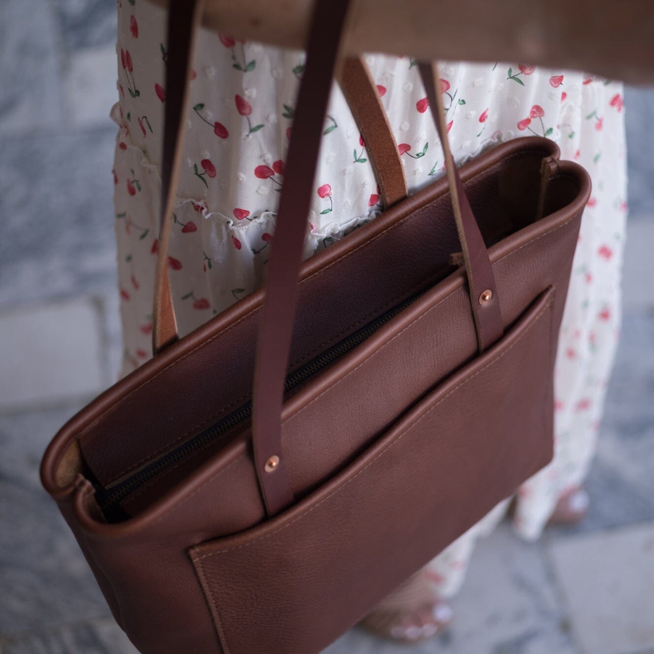 AVERY LEATHER TOTE BAG - LARGE - DELUXE