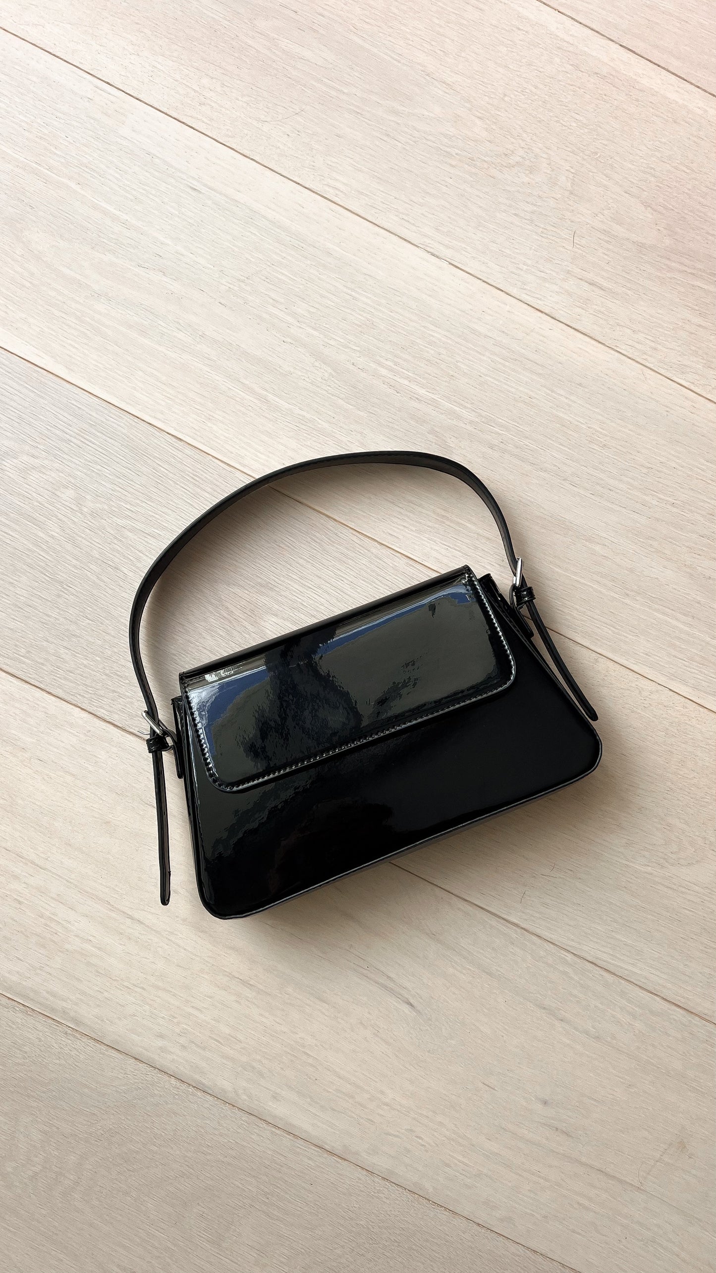 Maisie High Shine Handbag - Black