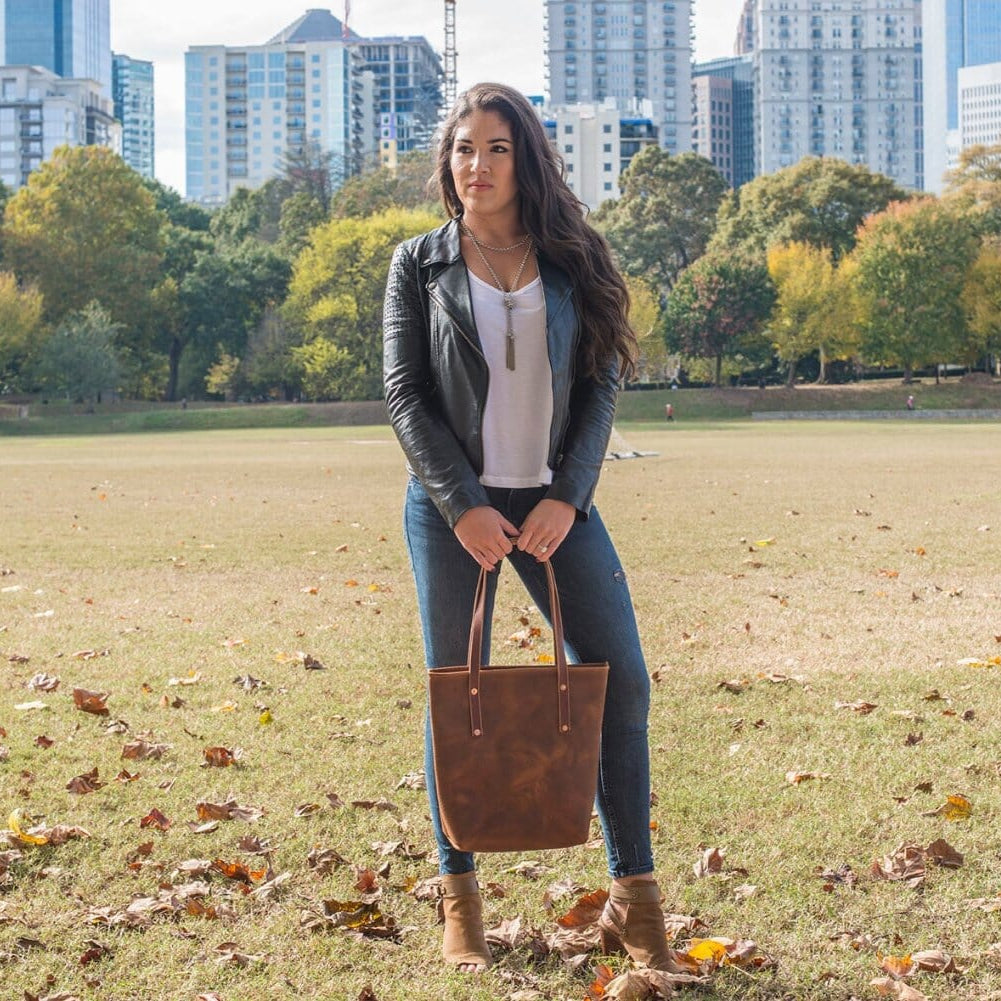 AVERY LEATHER TOTE BAG - SLIM MEDIUM - RAVEN